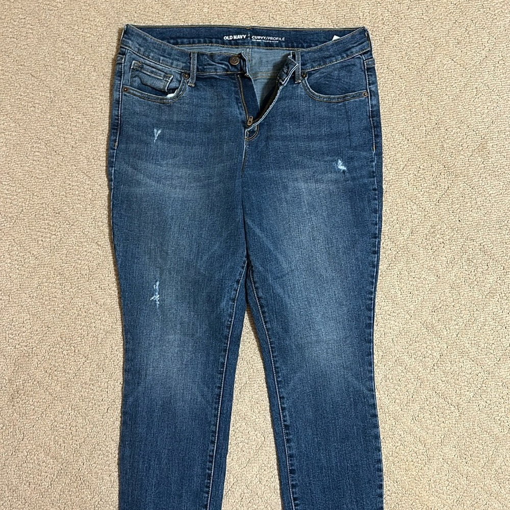 Old Navy Mid-Rise Curvy Profile Jeans size 12 Short